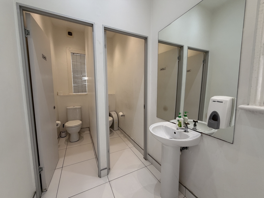 To Let Commercial Property for Rent in Waterfront Western Cape
